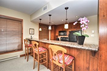 Laltitude Tremblant Sunstar Hotell Mont-Tremblant Exteriör bild